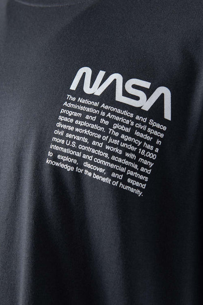  CAMISETA DE LA NASA REGULAR FIT PARA HOMBRE