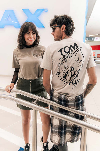  CAMISETA DE TOM Y JERRY REGULAR FIT PARA MUJER