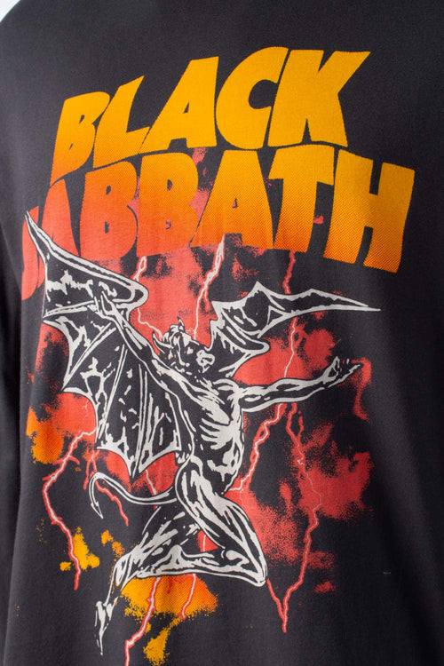 Card slide image -  CAMISETA DE BLACK SABBATH RELAX FIT PARA HOMBRE