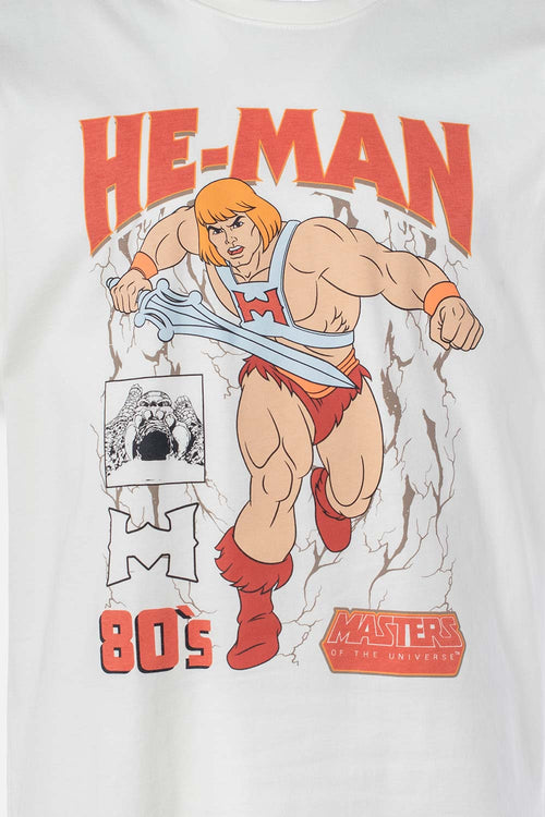 Card slide image -  CAMISETA DE HE MAN BLANCA REGULAR FIT PARA MUJER