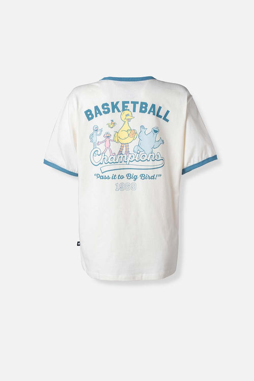 Card slide image -  CAMISETA DE PLAZA SESAMO REGULAR FIT PARA MUJER