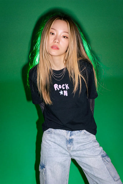  CAMISETA DE BT21 RELAX FIT PARA MUJER