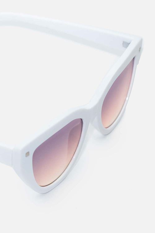 Card slide image -  GAFAS DE SOL MARCO BLANCO GÉNERO NEUTRO DE MOVIES