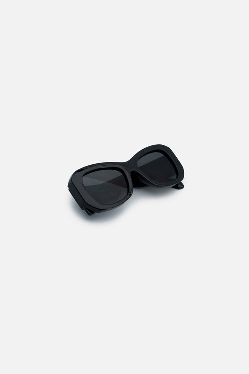 Card slide image -  GAFAS DE SOL MARCO NEGRO DE MOVIES GÉNERO NEUTRO